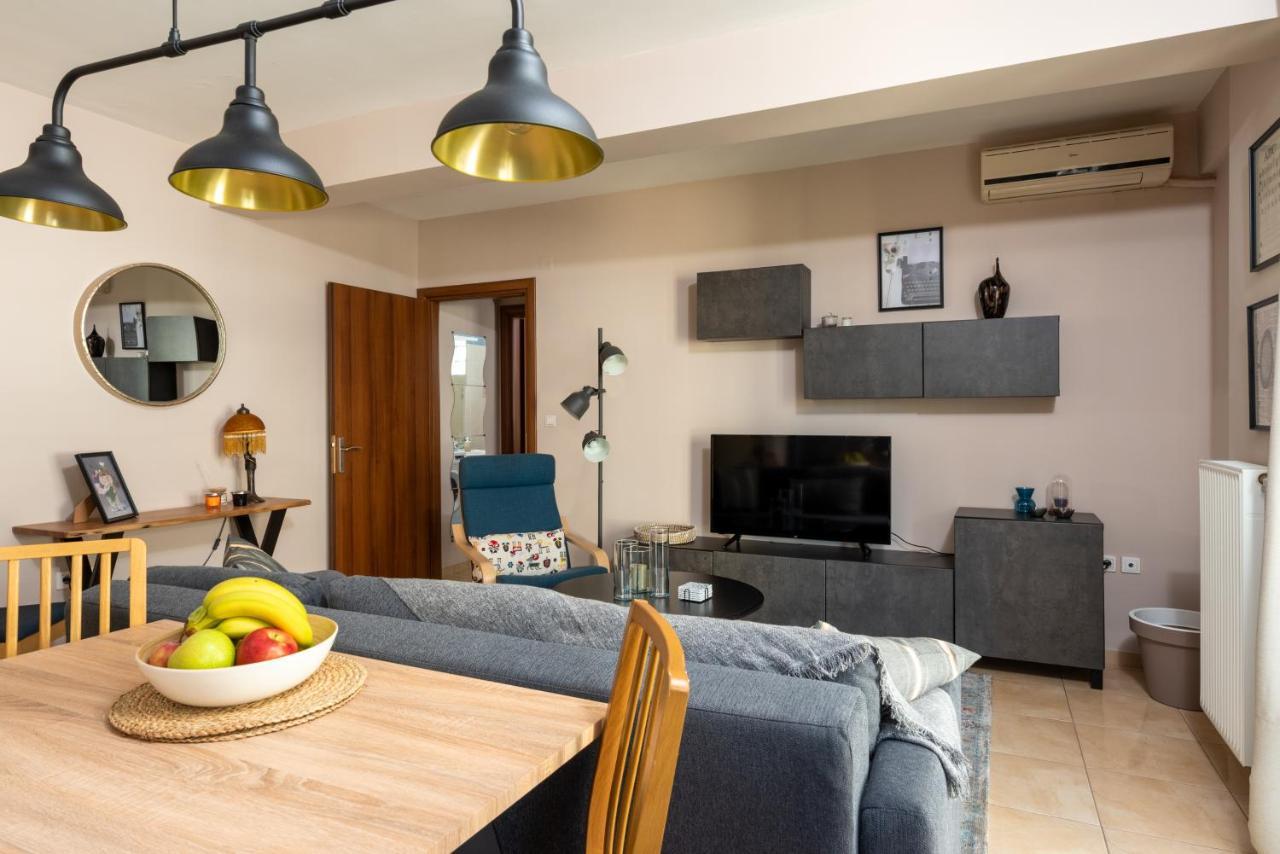 Eleni'S Modern Apartment Волос Екстериор снимка